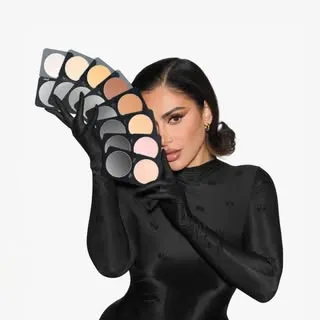 HUDA BEAUTY